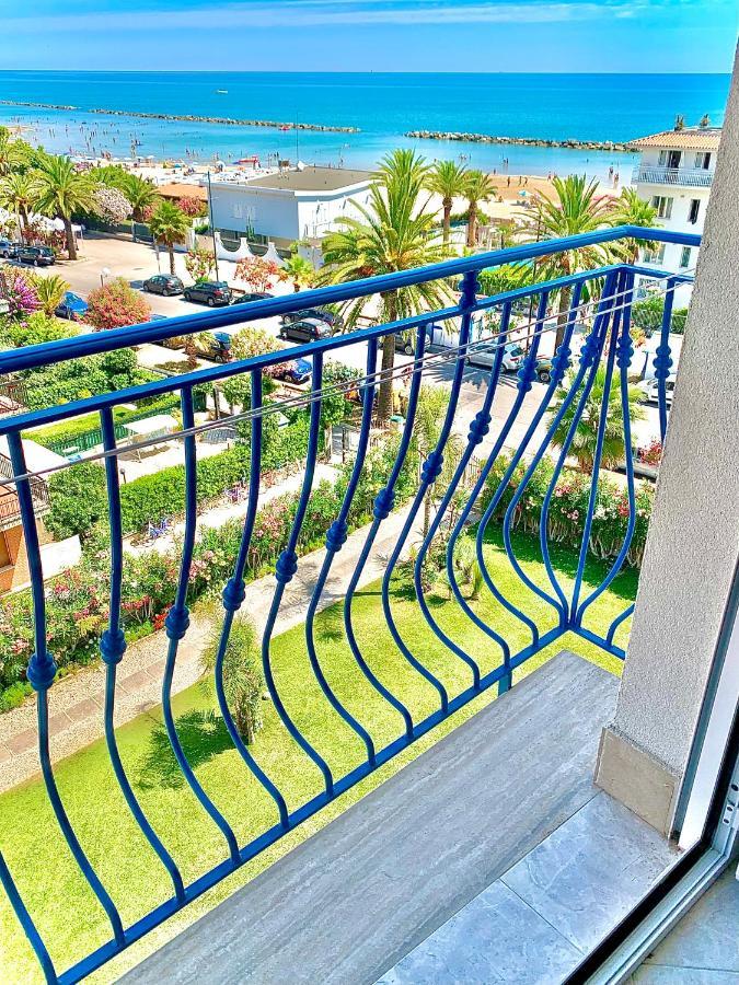 Hotel Ambassador Grottammare Exterior photo