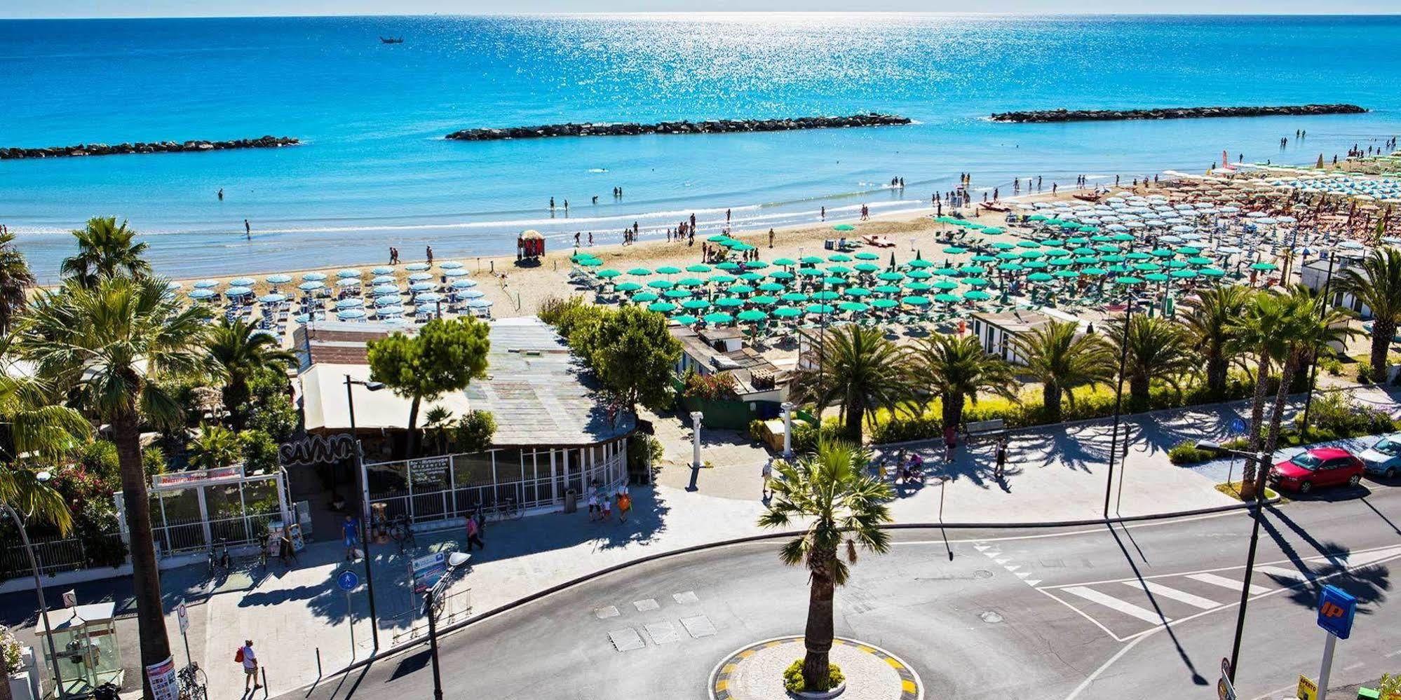 Hotel Ambassador Grottammare Exterior photo